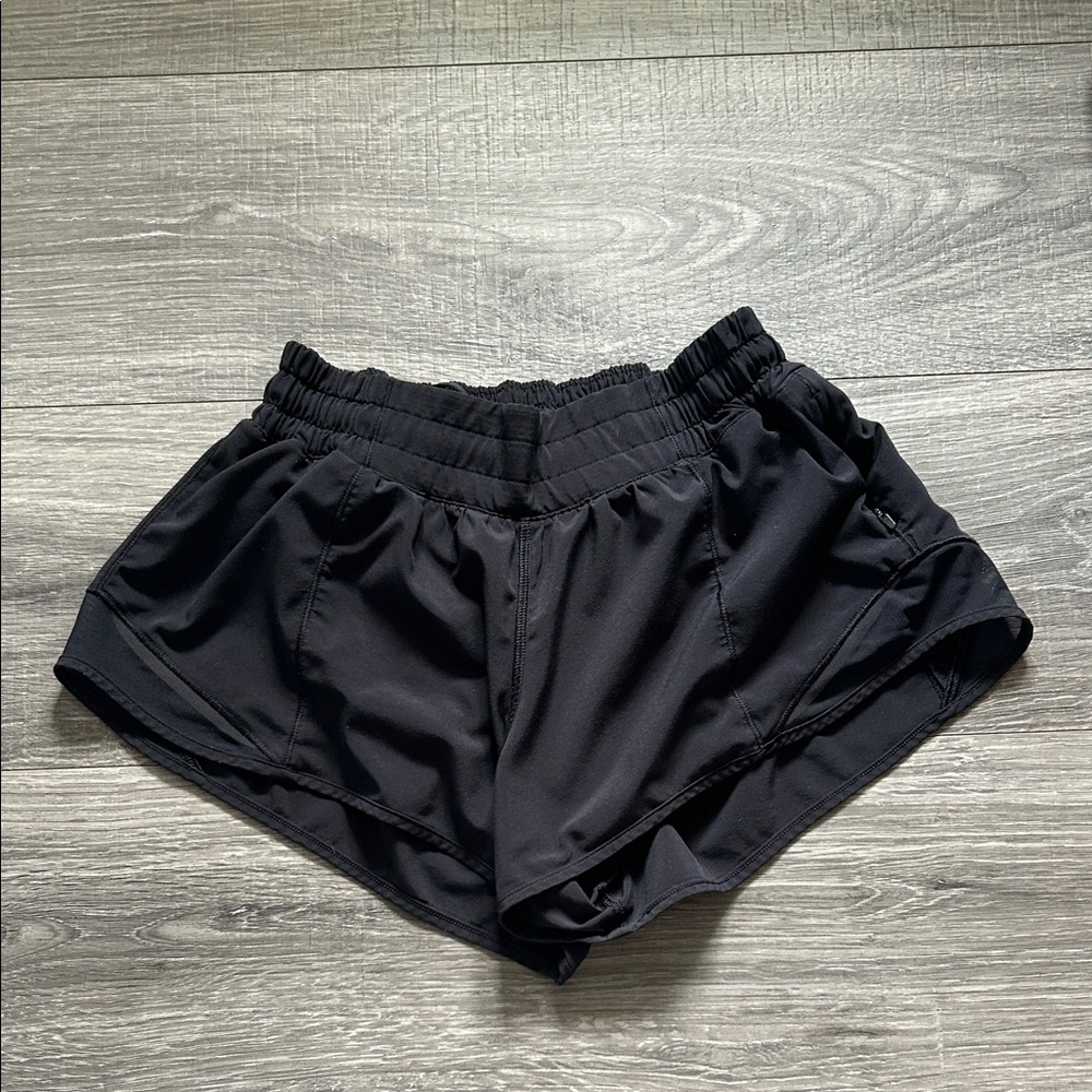 Lululemon hotty hot 2.5in